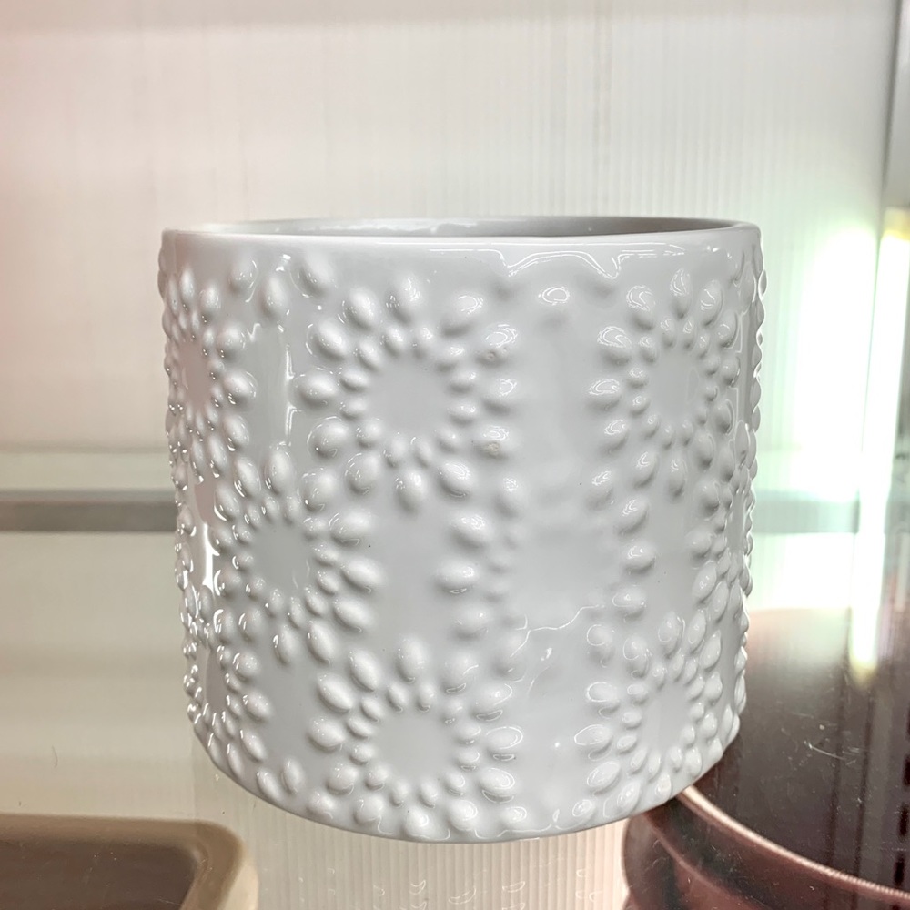 NEW Beautiful plant pot for succulents - no offers
